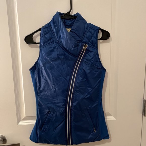Asymmetric Reversible Quilted Lululemon Down Vest Size 4 - Picture 1 of 4